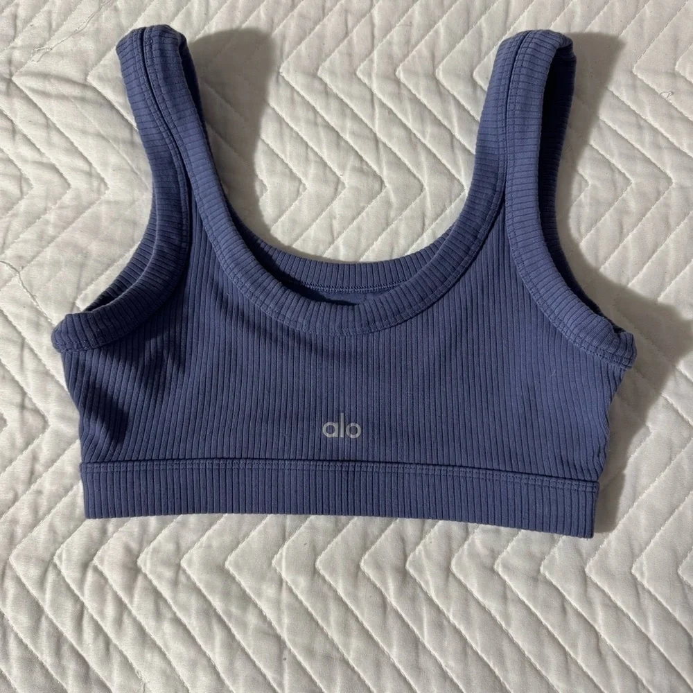 ALO Yoga excellent size